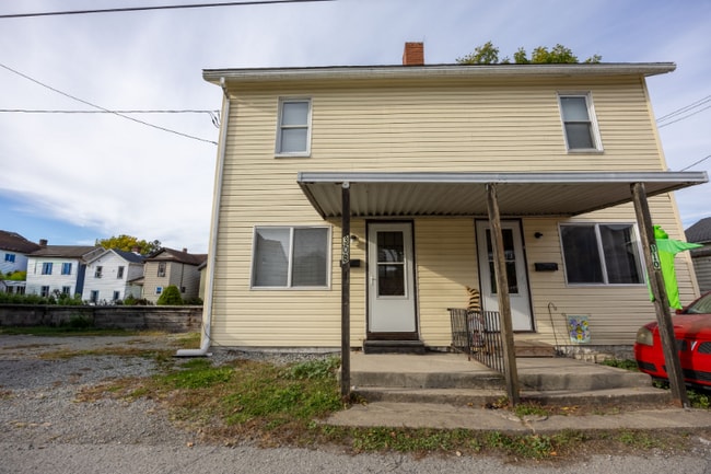 Building Photo - 308 Menoher Wy