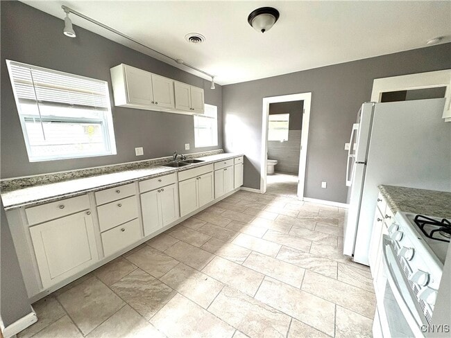 Photo - 126 Cottage St