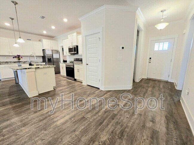 Photo - 1862 Finch Ln