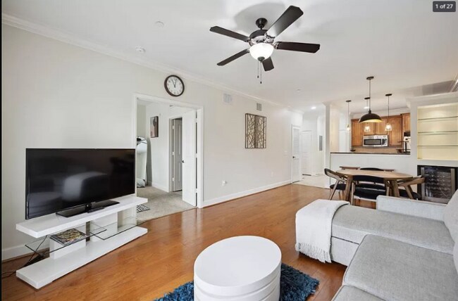 Photo - 2203 Dorrington St Unidad 304