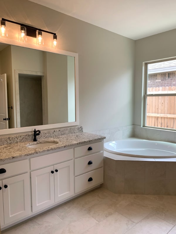 Photo - 1314 Solomon Ln