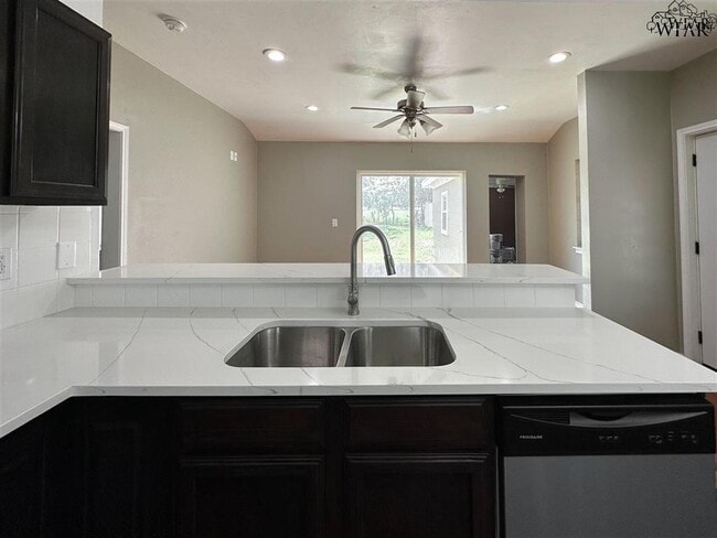 Photo - 1033 Westerly Pl