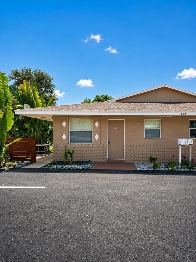 2801 Albatross Rd