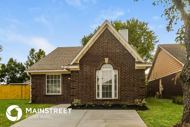 Photo - 215 Guthrie Dr