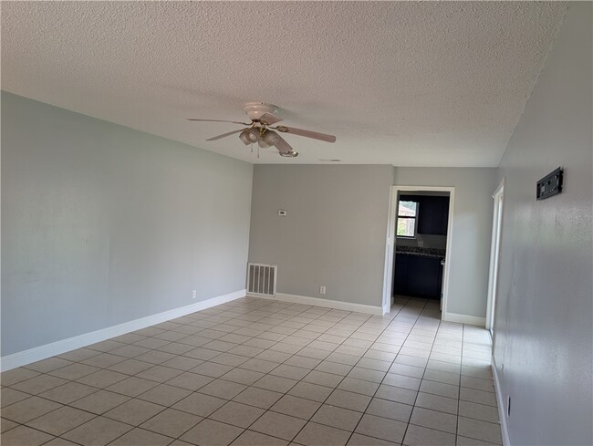 Photo - 2004 Cypress Pl