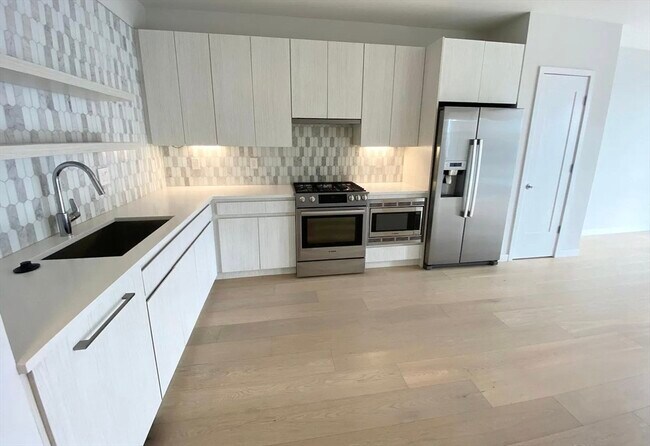 45 W 3rd St Unit 501