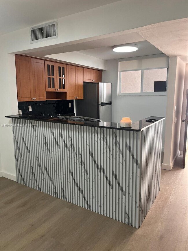 1666 West Ave Unit 410