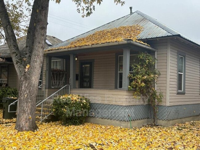 Photo - 212 SE Mosher Ave