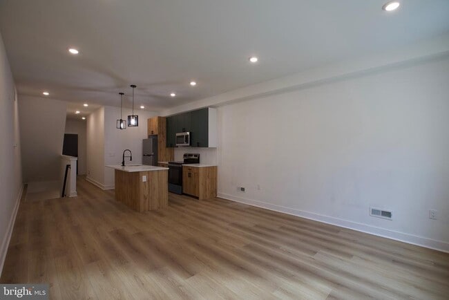 Photo - 1224 W Silver St