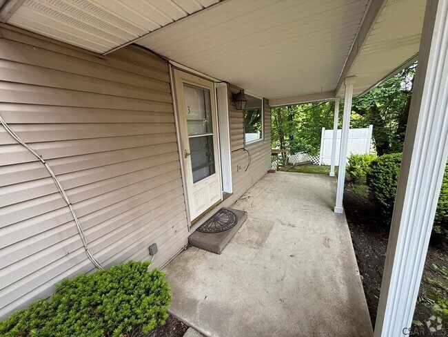Building Photo - 4690 Elton Rd Rental