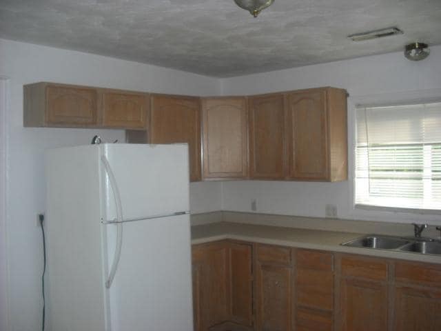 Photo - 327 Locust Ave