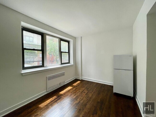 EAST 61 STREET