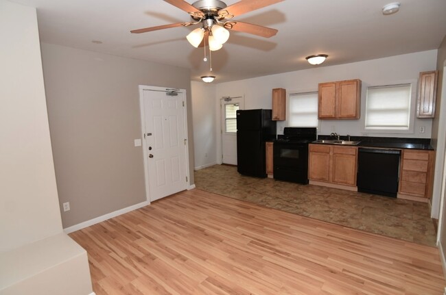 Photo - 2625 3rd Ave Apartments
