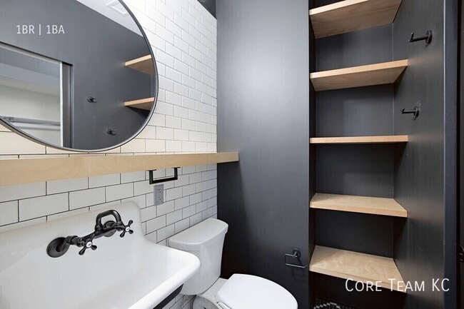 Photo - 310 E 39th-A3 Unit A3