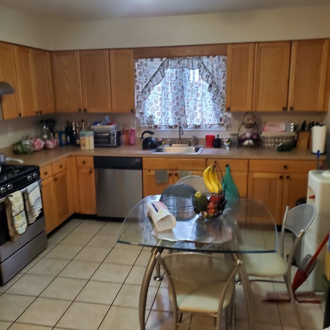 Kitchen - 806 Hampden St Unit 2nd f