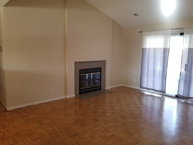 Photo - Nice 3bd/2bth home with private yard!
