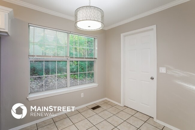 Photo - 304 Belmont Dr