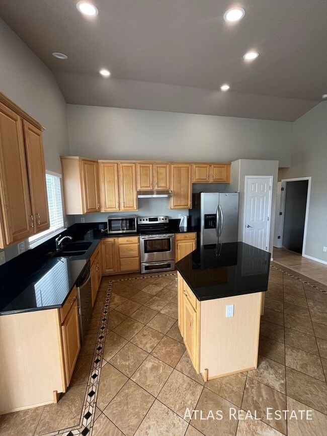 Photo - 15812 E 107th Ave