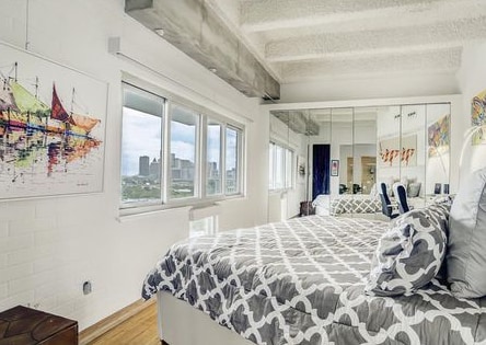 Photo - 3600 Montrose-252.44 Unidad 252.44