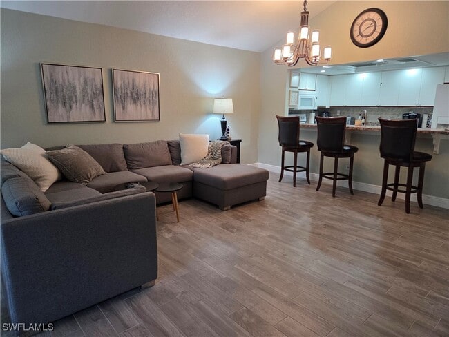 Building Photo - 22161 Tallwood Ct Unit 703