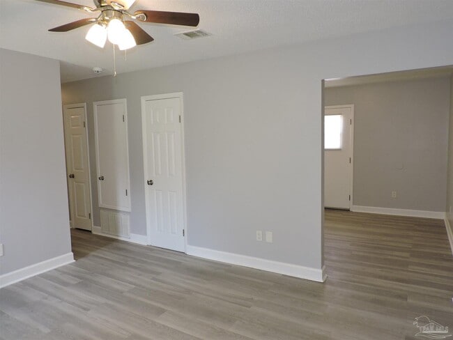 Photo - 346 Quigley Rd