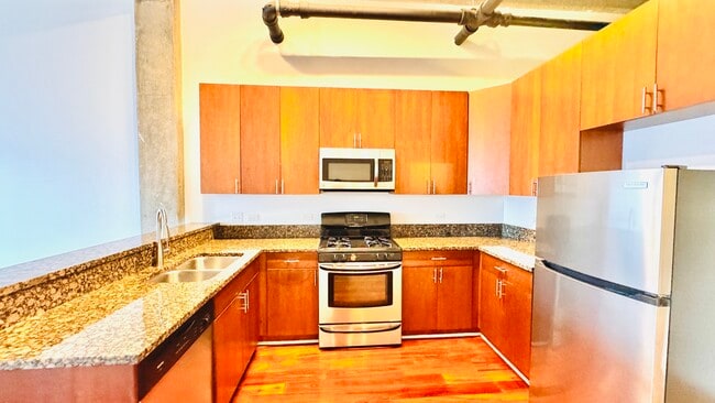 Photo - 320 E 21st St Unidad 805