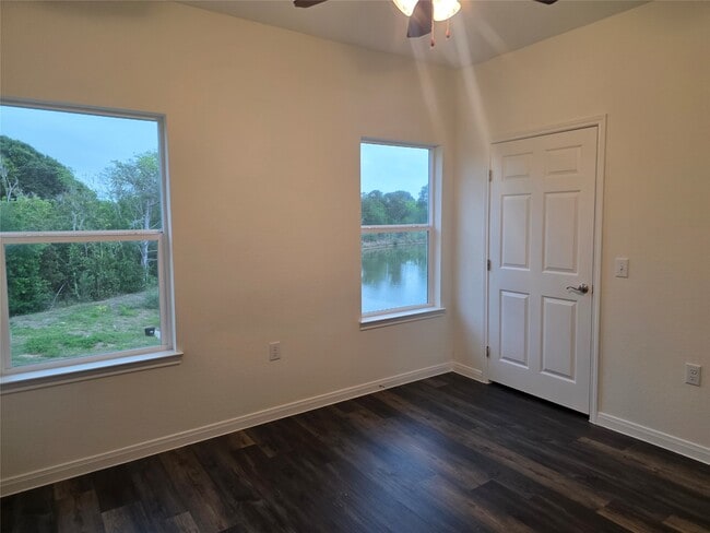 Photo - 6311 White Oak Dr