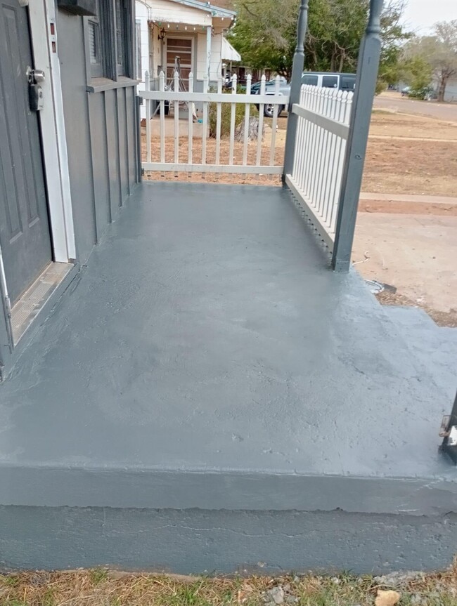 Photo - 5512 Avenue G