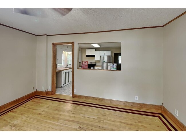 Photo - 14220 Crosstown Blvd NW