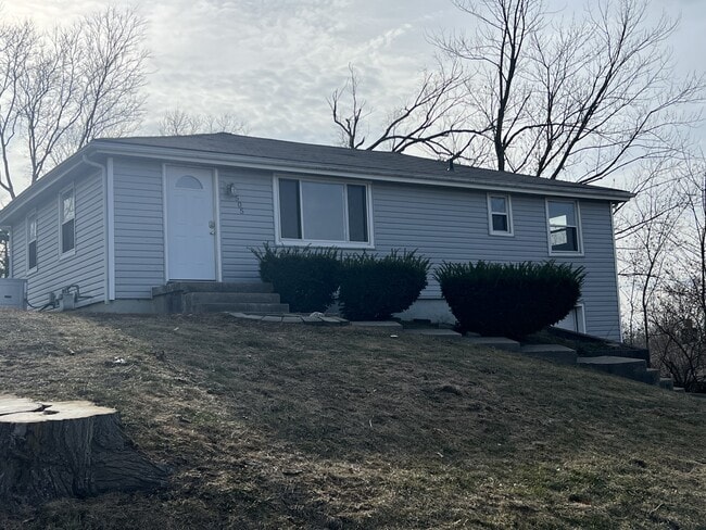 Building Photo - 505 Arehart Ln