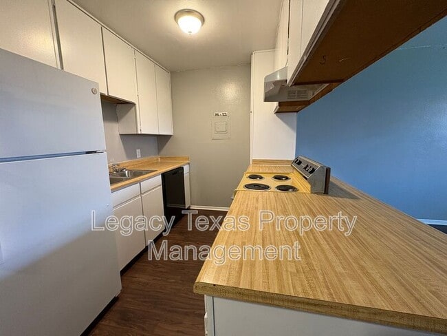 Photo - 1702 Short St Unidad C