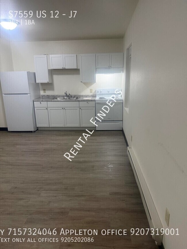 Building Photo - S7559 US-12 Unit J7