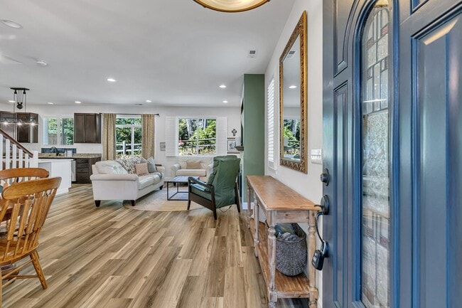 Photo - 11218 Borgen Loop NW