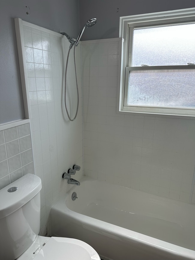 Photo - 20241 Kentucky St