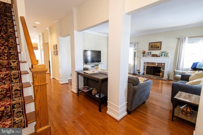 Building Photo - 616 Yardley Ln