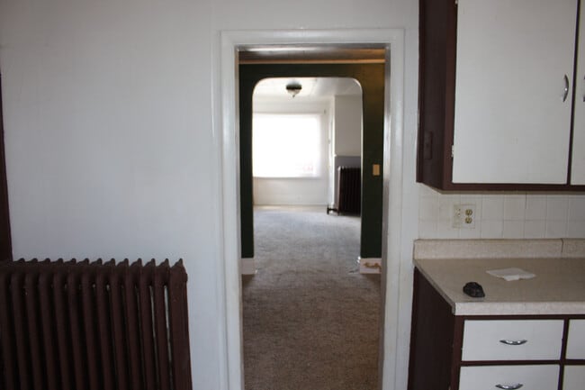 Photo - 180 Martin St