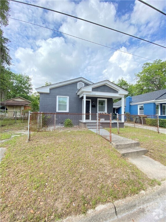 Building Photo - 2125 Alaska St Rental