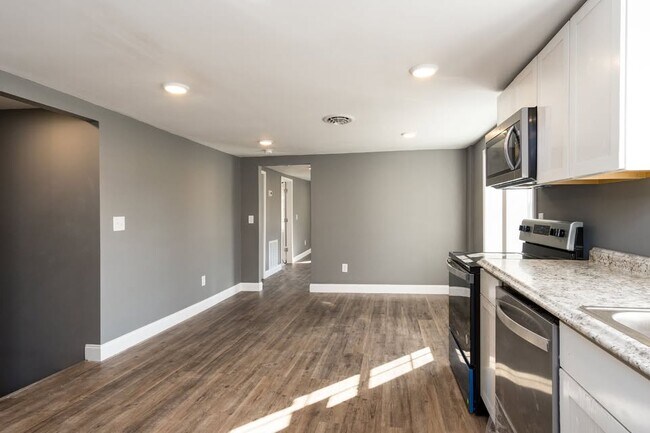 Photo - 1611 Chinquapin Grove Rd