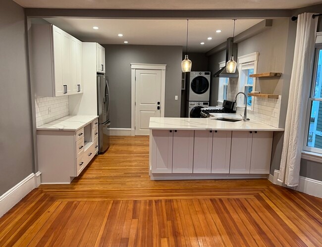 Photo - 8 George St Unit #2