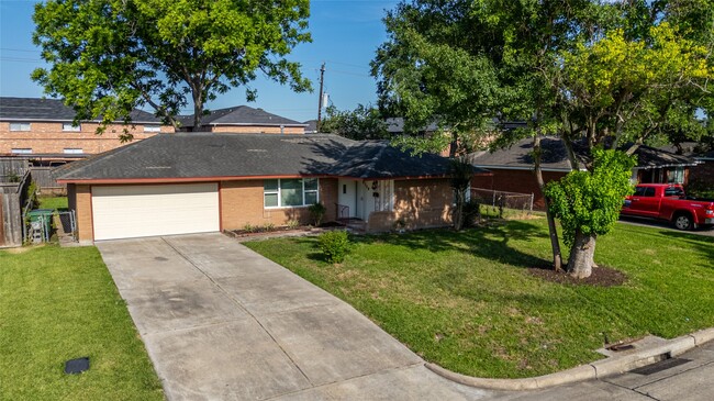 Photo - 9109 Lugary Dr