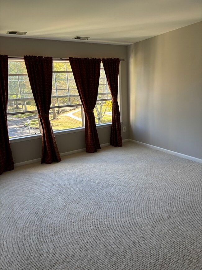 El dormitorio principal - 201 Salem Ct Unidad #11