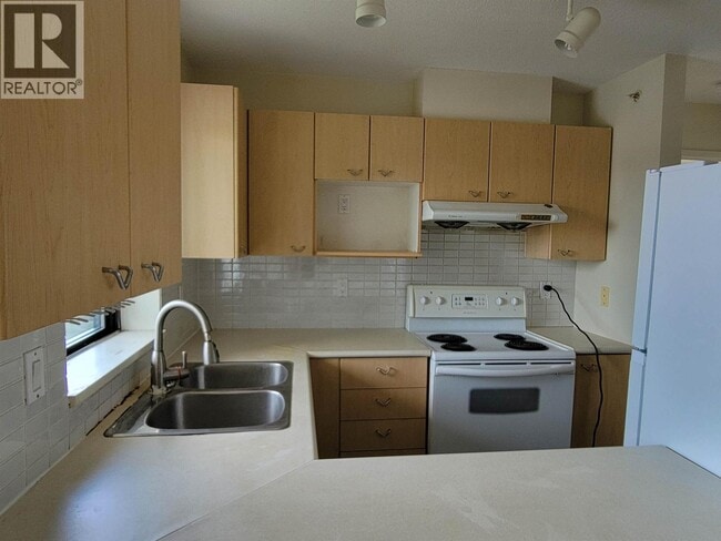 Photo - 8180 Granville Ave Unit 5xx