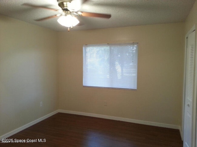 Photo - 2394 Fox Hollow Dr