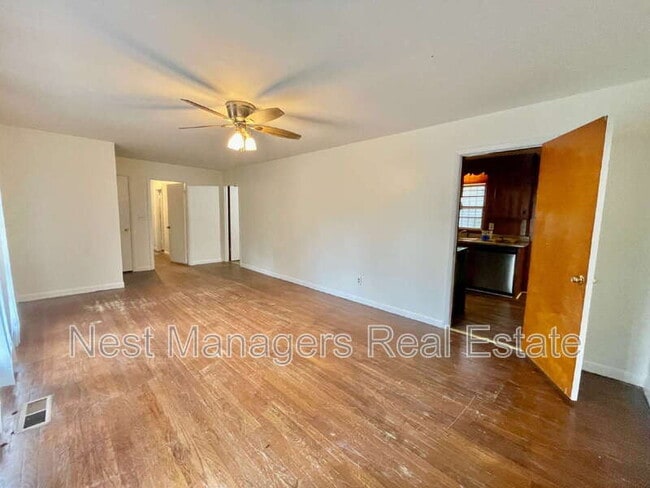 Photo - 3524 Scottywood Dr