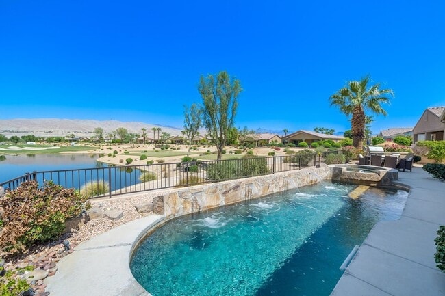 Photo - 81074 Avenida Neblina