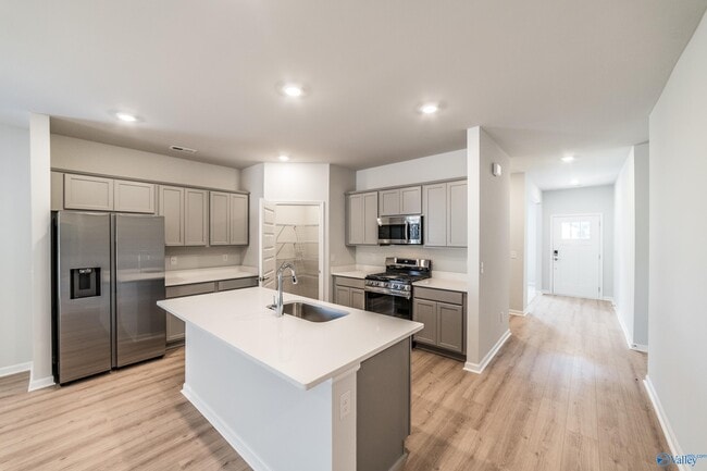 Photo - 14976 Greenleaf Dr