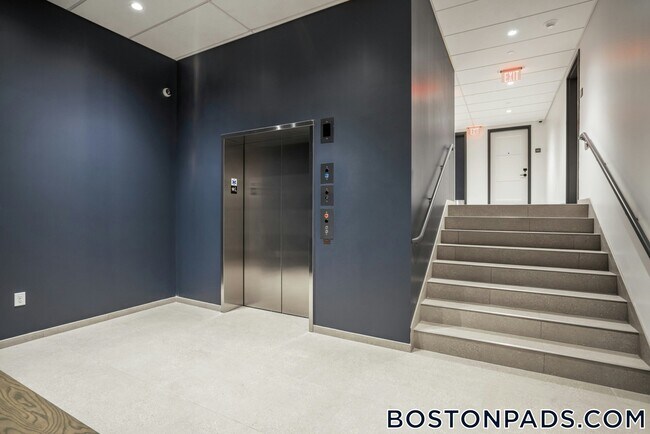 Photo - 100 Hemenway St Unidad 5