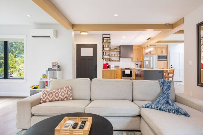 Photo - 9047 51st Ave NE Unidad ID1231220P