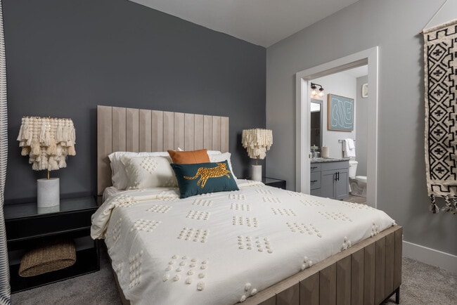 Broadstone Ingleside apartments — community photo