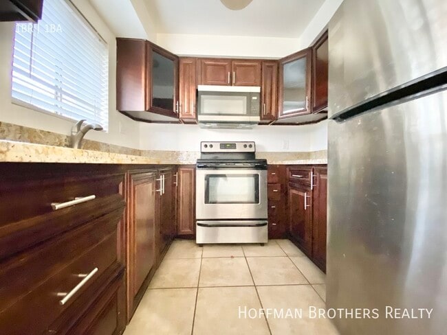 Photo - 10839 Morrison St Unidad 3